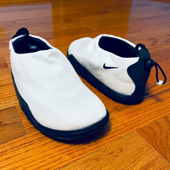 NIKE ACG MOC AIR MOC SUMMIT WHITE-BLACK "SLIP ON SHOES" SIZE 11 [DZ3407-100] - Picture 1 of 12